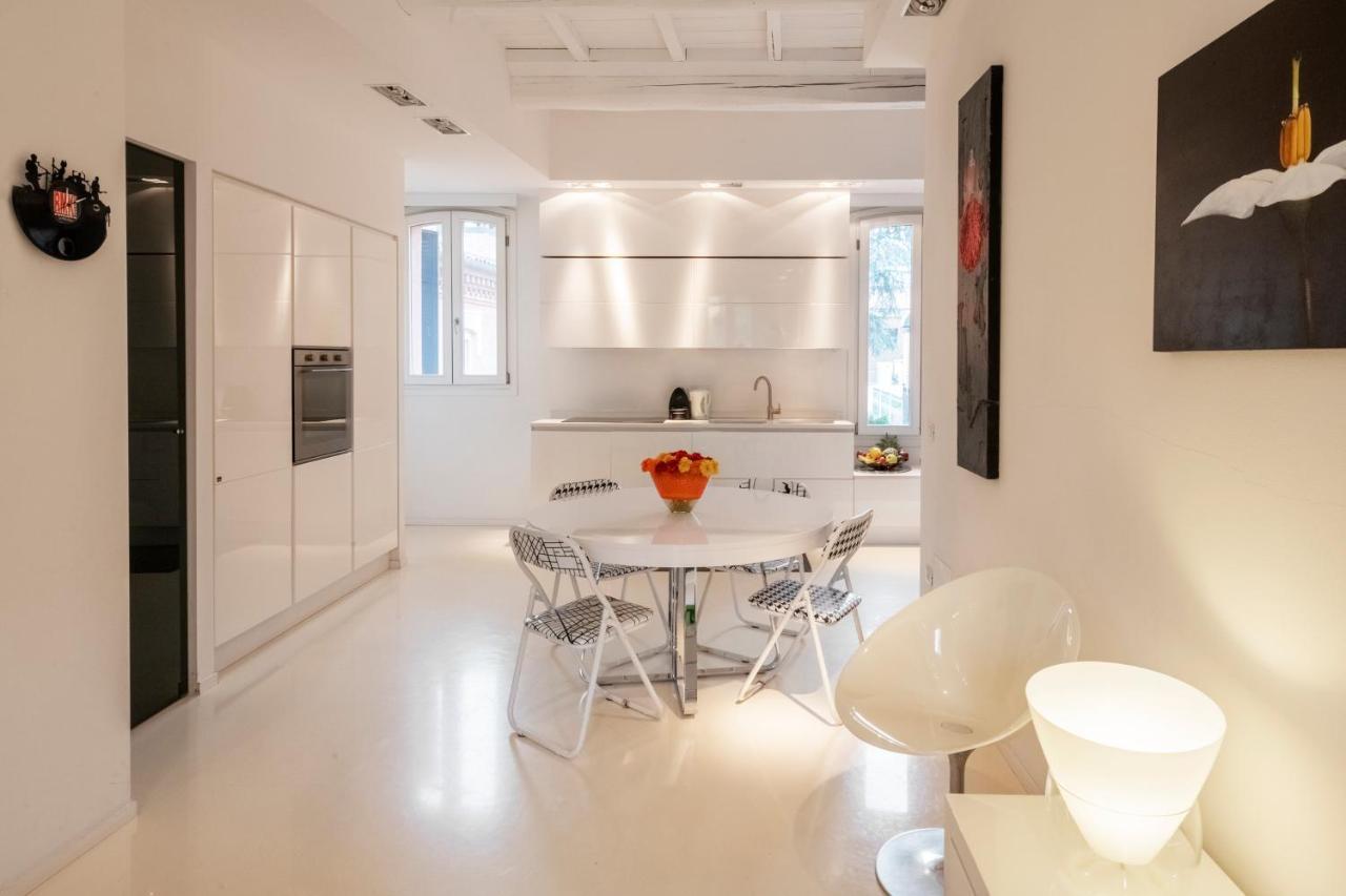 Charming Flat In Centro A Ferrara Con Posto Auto Villa Dış mekan fotoğraf