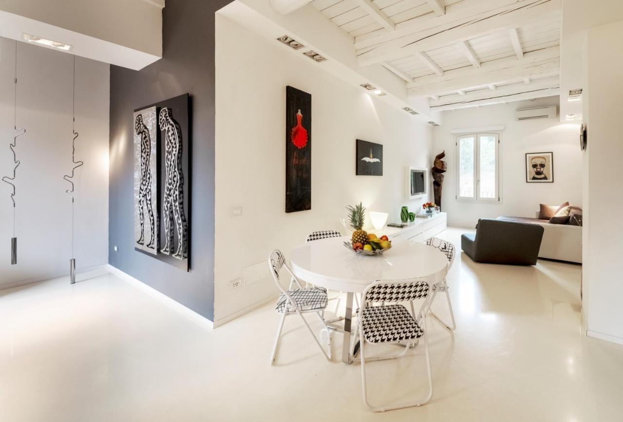 Charming Flat In Centro A Ferrara Con Posto Auto Villa Dış mekan fotoğraf