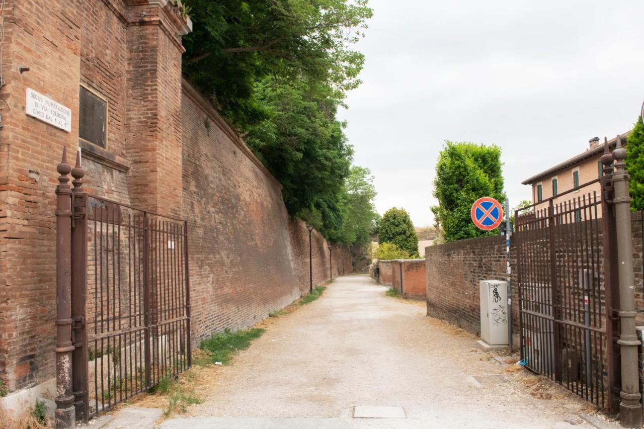 Charming Flat In Centro A Ferrara Con Posto Auto Villa Dış mekan fotoğraf